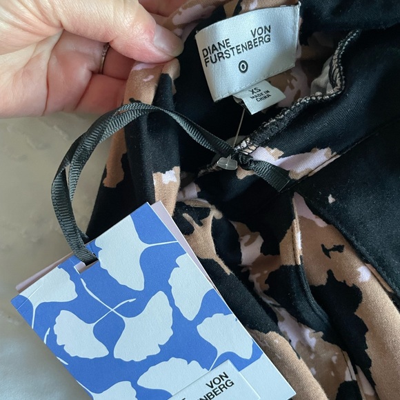 NWT Diane Von Furstenberg Floral Halter Jumpsuit - Picture 11 of 11